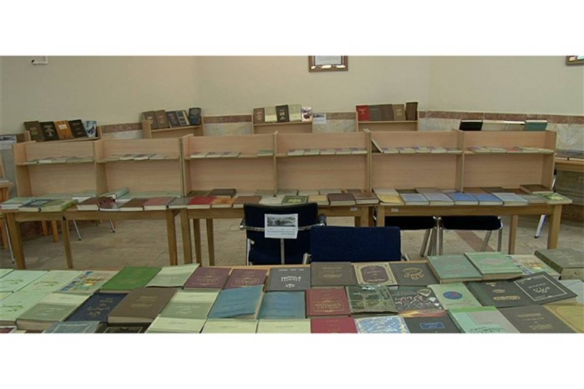 اهدای یک هزار و ۲۵۰ جلد کتاب به کتابخانه مراغه