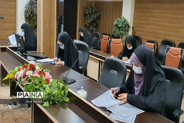 برگزاری آزمون عفاف و حجاب برای پرسنل اداری آموزش و پرورش ناحیه یک بهارستان