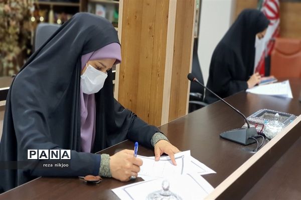 برگزاری آزمون عفاف و حجاب برای پرسنل اداری آموزش و پرورش ناحیه یک بهارستان