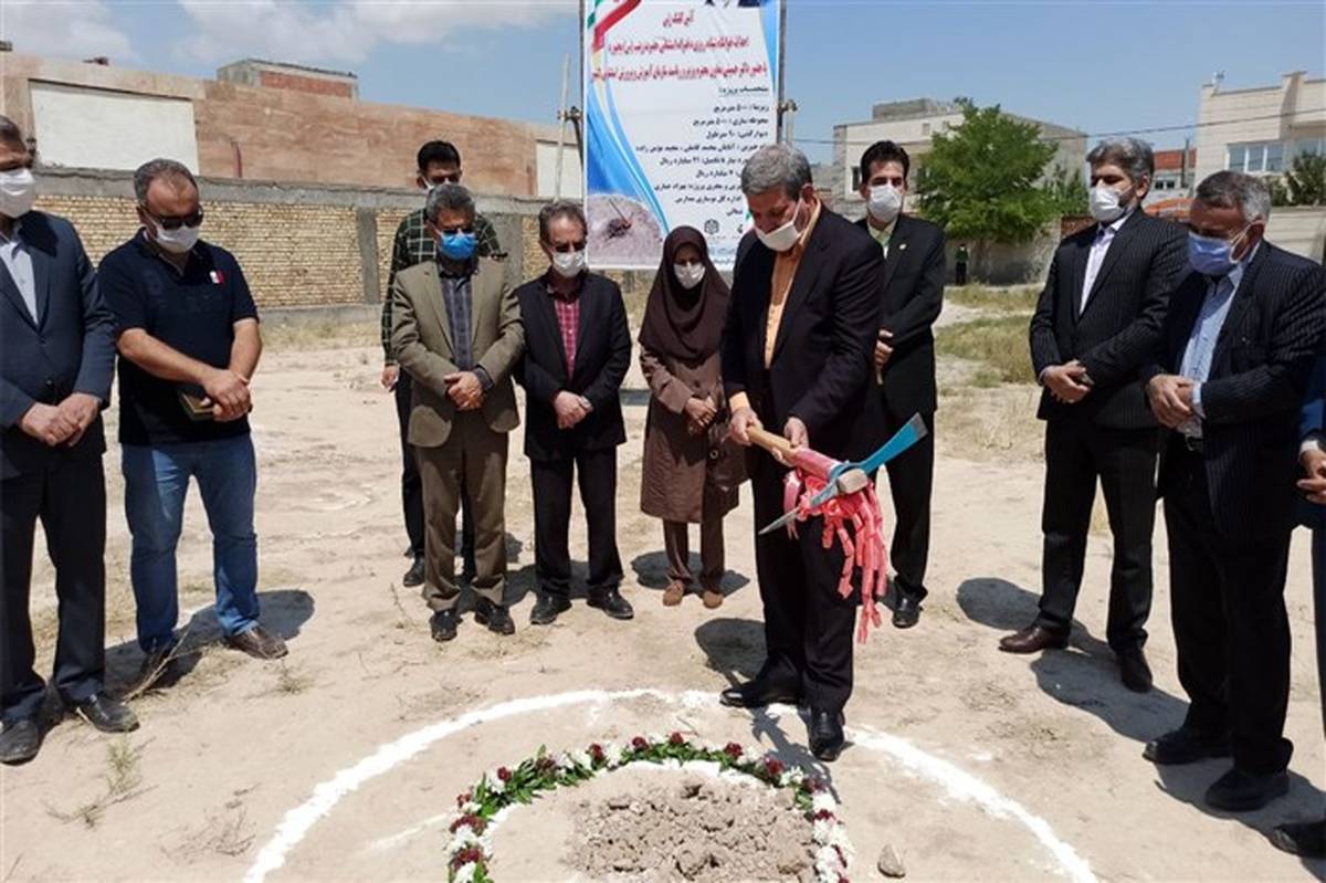 کلنگ‌زنی احداث خوابگاه شبانه روزی دخترانه استنثایی بجنورد