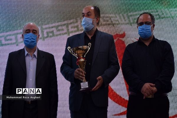 آیین اختتامیه دومین جشنواره فرهنگی ورزشی خانواده حمل و نقل دانش آموزی در منطقه 14