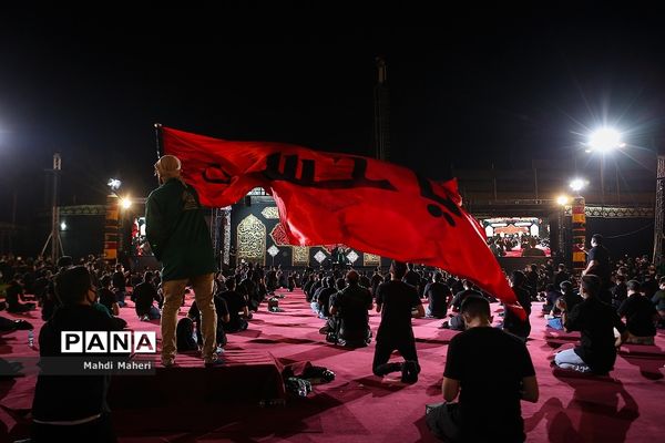 شب سوم محرم در هیئت ریحانه‌الحسین