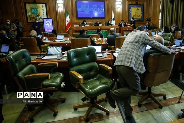 «محسن هاشمی» رئیس شورای شهر باقی ماند