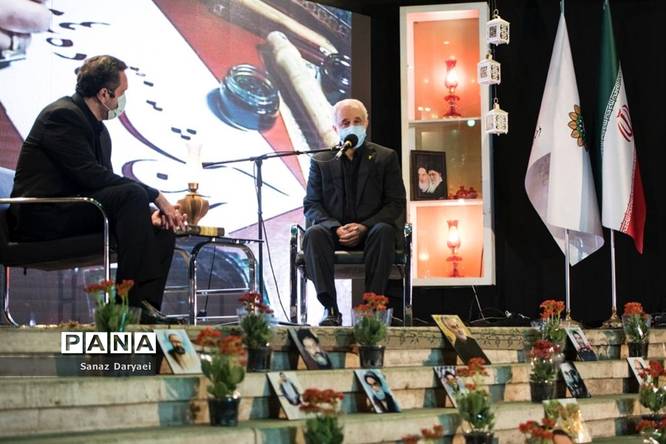 تجمع حسینی اهالی رسانه و فرهنگ، شب عاشورا در محوطه باز فرهنگسرای رسانه