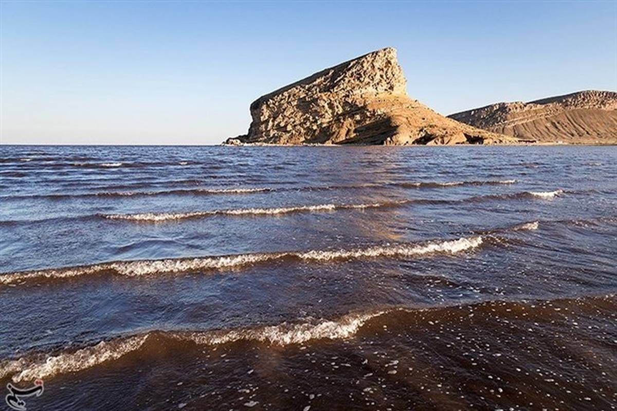 مهار کانون‌های بحرانی دریاچه ارومیه