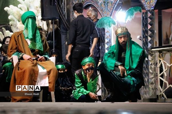 عزاداری شب عاشورا در مشهد