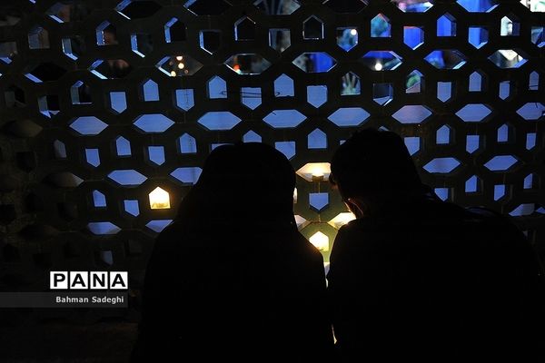 شام غریبان حسینی درگلستان شهدای اصفهان