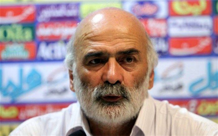 رسول کربکندی: اعتبار فوتبال ایران در فیفا از بین رفته؛ ممنوعیت حضور خارجی‌ها خلاف قواعد حرفه‌ای است