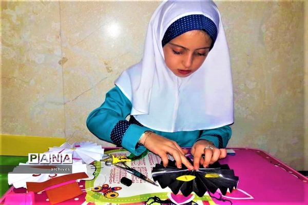 تصاویر فعالیت‌های مهارت محور دانش‌آموزان آباده در ایام  تعطیلات  تابستان