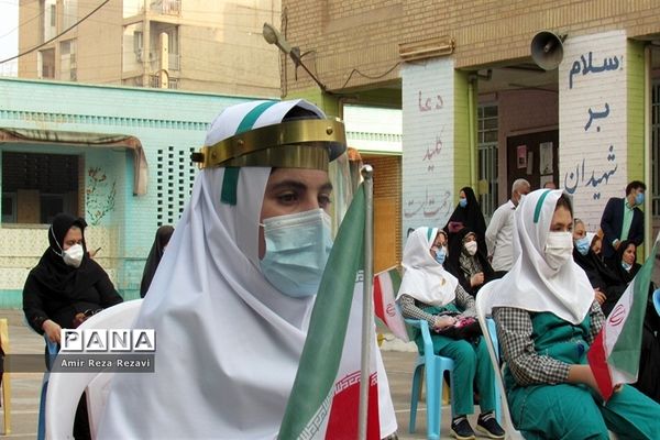 آیین بازگشایی مدارس در مدرسه هیات امنایی بهار ناحیه 4 اهواز