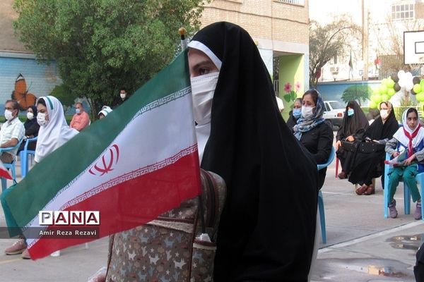 آیین بازگشایی مدارس در مدرسه هیات امنایی بهار ناحیه 4 اهواز