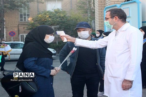 نماینده ولی فقیه در استان آذربایجان شرقی در آیین بازگشایی مدارس در سال 1400-1399
