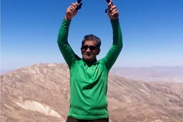 صعود به قله رُنج توسط فرهنگیان فارس