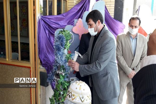 آیین بازگشایی مدارس شهرستان رزن