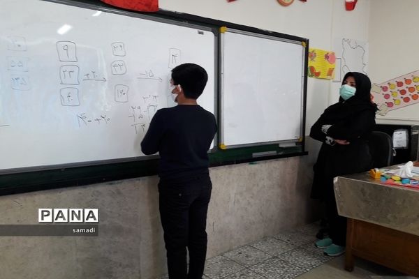 اولین دیدار معلم و دانش آموز در شرایط کرونایی