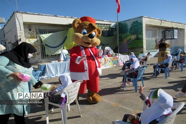جشن شکوفه ها در دبستان شایگان فسا