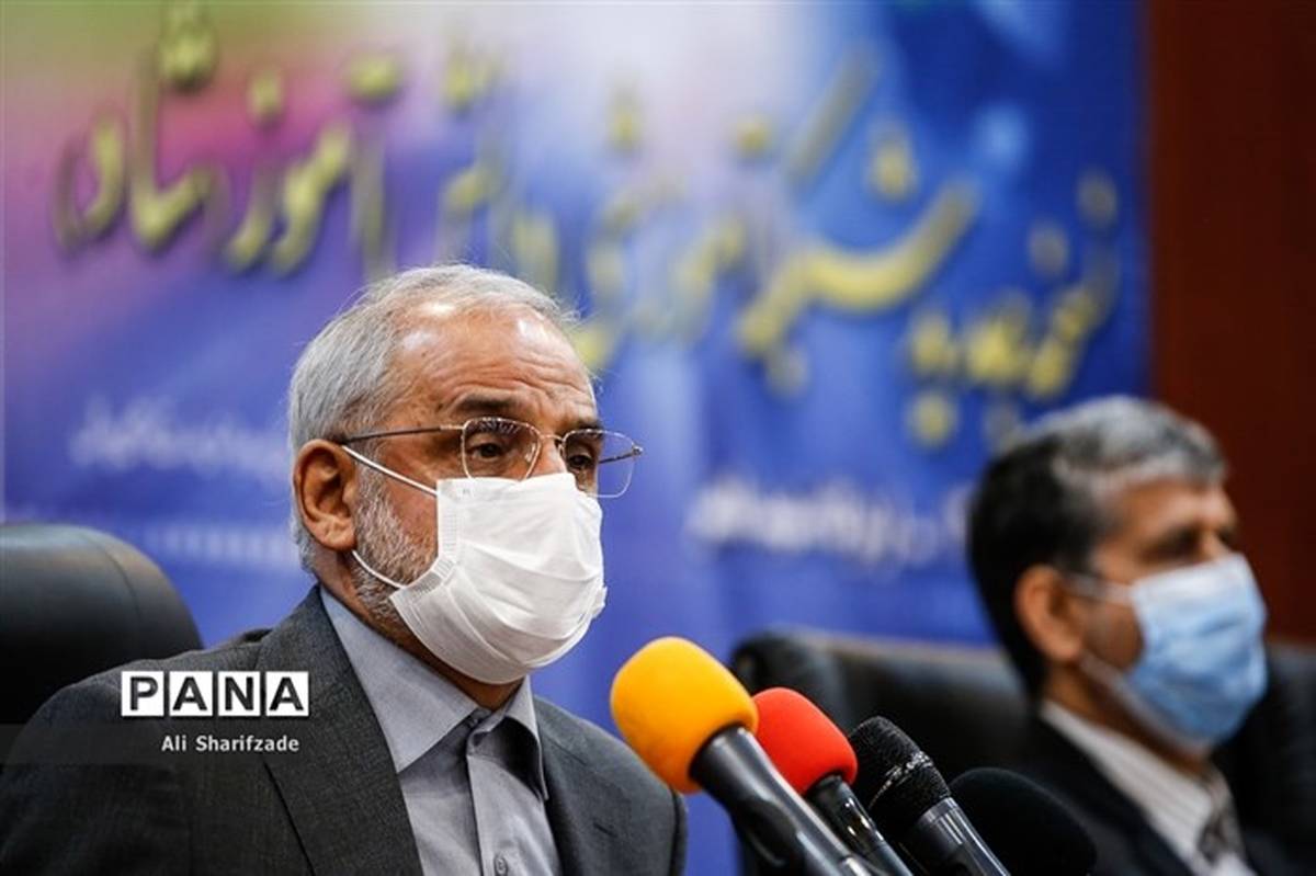 حاجی میرزایی: هیچ مدرسه‌ای حق ندارد دانش‌آموزان را مجبور به حضور کند