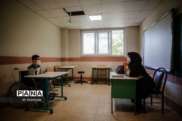 مدارس زیر سایه کرونا -4