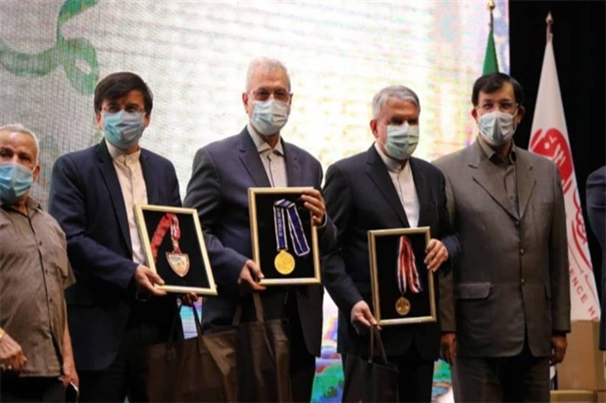 3 مدال بین‌المللی  وزنه‌برداری ایران برای کمک به نیازمندان به فروش رسید
