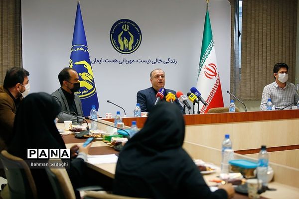 نشست خبری معاون اداری و مالی کمیته امداد