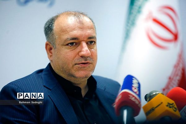 نشست خبری معاون اداری و مالی کمیته امداد