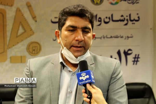 نشست خبری مدیرکل کمیته امداد امام خمینی (ره) و رییس سازمان دانش‌آموزی خوزستان