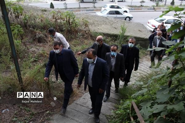 بازدید رییس سازمان نوسازی مدارس کشور از پروژه‌های نیمه‌تمام مازندران