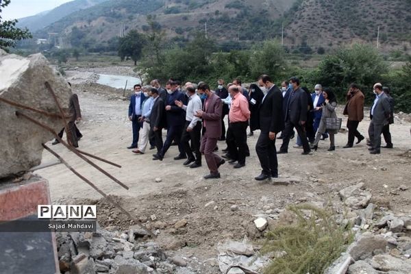 بازدید رییس سازمان نوسازی مدارس کشور از پروژه‌های نیمه‌تمام مازندران