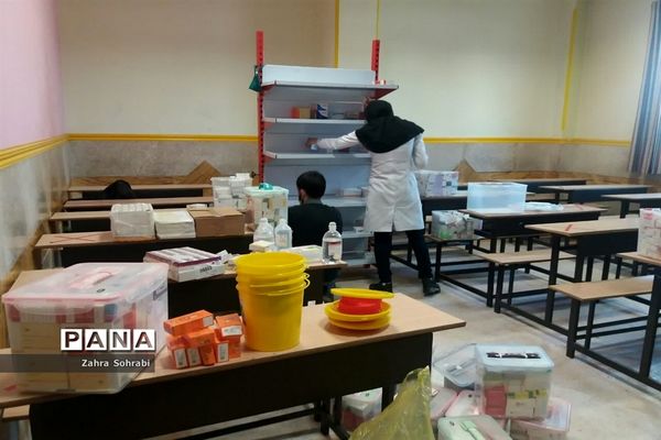اردوی جهادی ویزیت رایگان خانواده ها و دانش آموزان شهرستان اسلامشهر