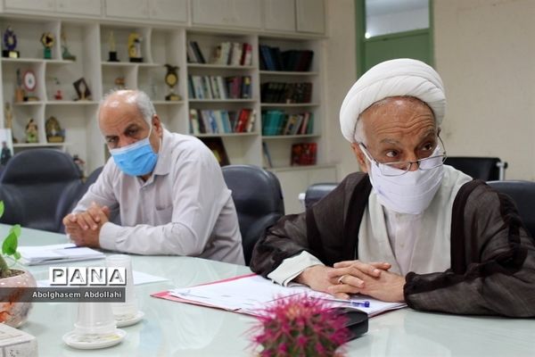 نشست هماهنگی اجرای طرح هیات اندیشه‌ورز نماز مدارس استان بوشهر