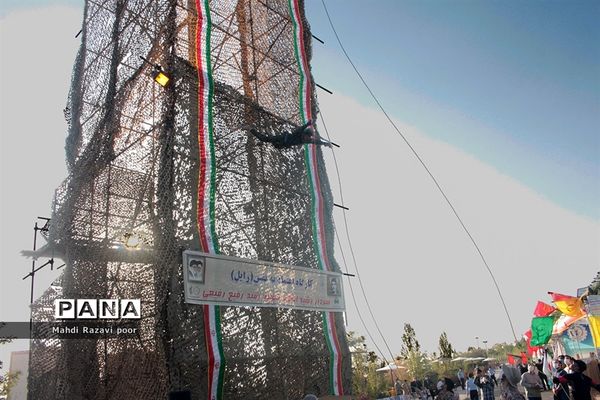 نمایشگاه دستاوردهای دفاع مقدس و مقاومت تبریز