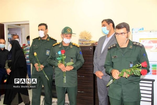 تجلیل مدیریت آموزش و پرورش شهرستان بوشهر از مدافعان سلامت