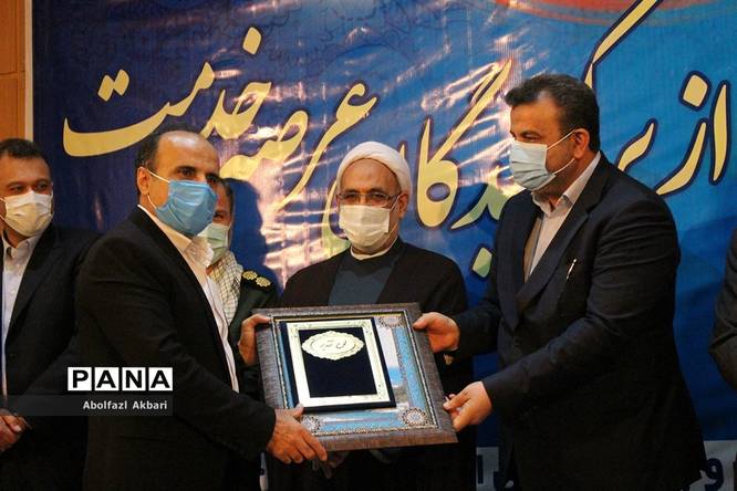تجلیل از دستگاه‌های اجرایی برتر مازندران