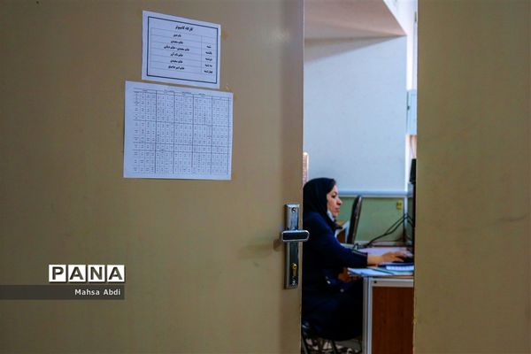 تلاش معلمان شیراز در آموزش مجازی به دانش‌آموزان