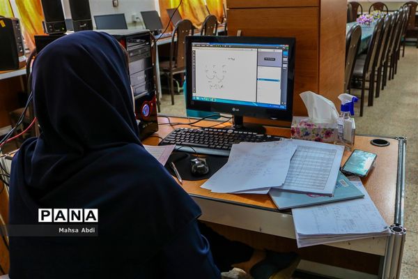 تلاش معلمان شیراز در آموزش مجازی به دانش‌آموزان