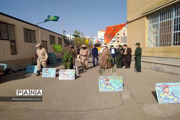 مراسم بزرگداشت هفته دفاع مقدس در آموزش و پرورش کاشمر