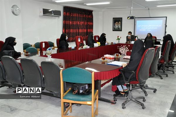 نشست اعضای مجلس و شورای دانش‌آموزی مازندران