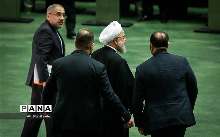 آیا روحانی به جلسه رای اعتماد مجلس به وزیر صمت می‌رود؟
