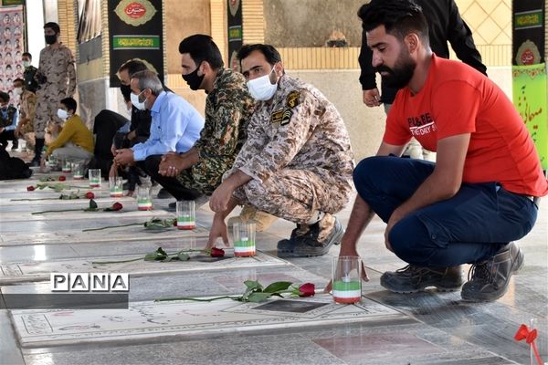 غبارروبی و گلباران قبور 158 شهید شهرستان بهاباد