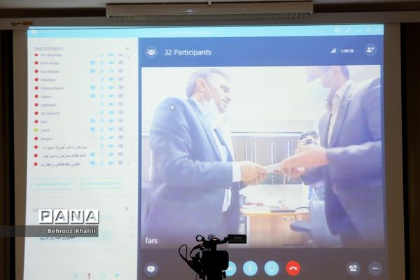 نشست هم‌اندیشی مدیران ستادی و استانی سازمان دانش آموزی جمهوری اسلامی ایران