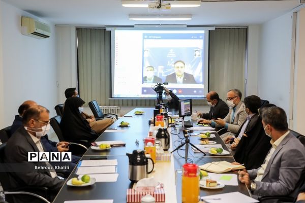 نشست هم‌اندیشی مدیران ستادی و استانی سازمان دانش آموزی جمهوری اسلامی ایران