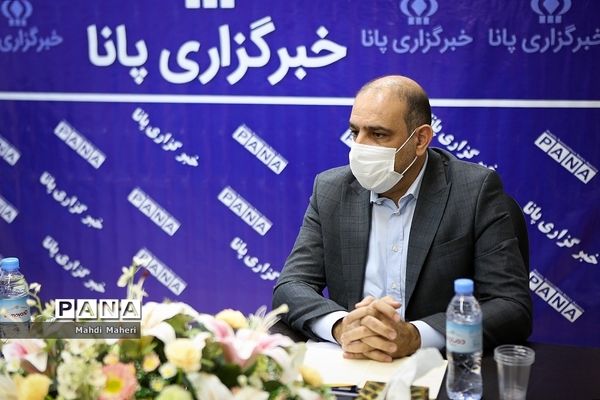 حضور محمد علیخانی رئیس کمیسیون عمران و حمل و نقل شورای اسلامی شهر تهران در خبرگزاری پانا