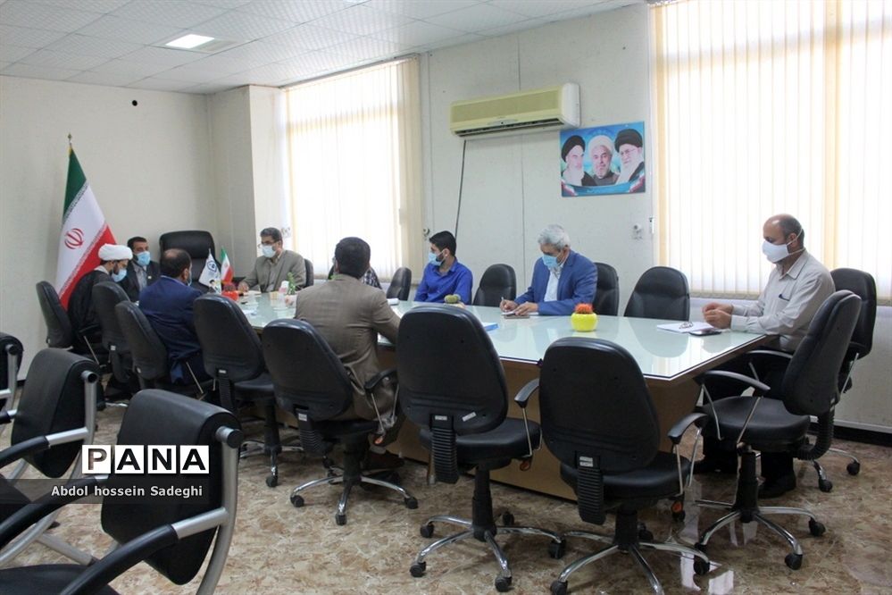 جلسه کمیته دانش آموزی یوم الله 13 آبان در آموزش و پرورش استان بوشهر