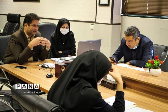 گردهمایی استانی مسئولان سازمان دانش‌آموزی فارس به صورت ویدئو کنفرانس
