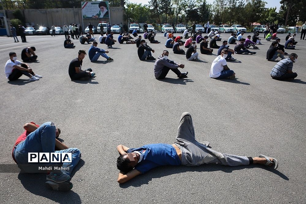 بازداشت ۳۸۹ نفر اراذل و اوباش در پایتخت