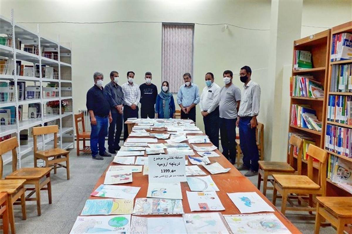 مسابقه نقاشی دریاچه ارومیه در قاضی جهان از توابع شهرستان آذرشهر برگزار شد