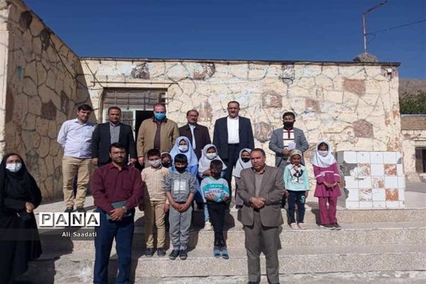 بازدید معاون آموزش ابتدایی از مدارس عشایری