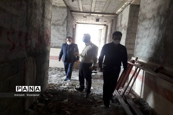 بازدید مسئولان آموزش و پرورش  از روند احداث و مقاوم‌سازی مدارس مسجدسلیمان