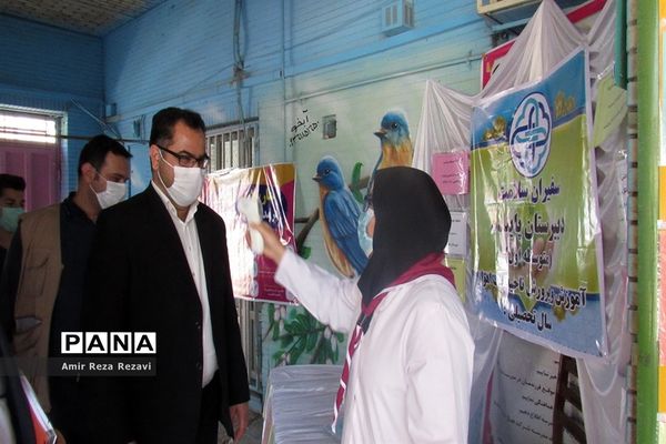 بازدید مدیر سازمان دانش‌آموزی خوزستان از مدرسه  تشکیلاتی پاینده