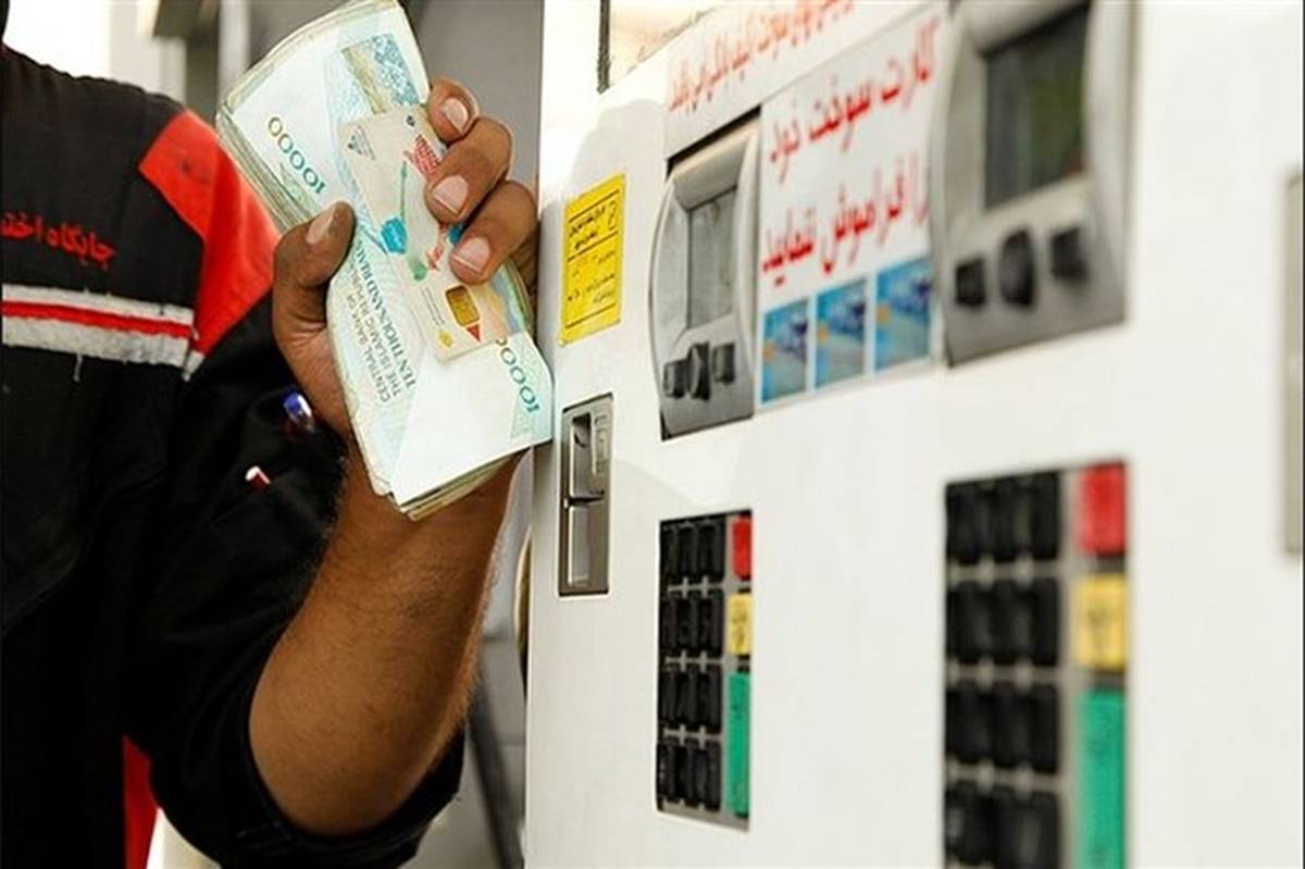 مالک شریعتی: مجلس هیچ طرحی برای تغییر در قیمت‌های یارانه‌ای و آزاد بنزین ندارد